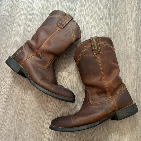 Ariat Men's Heritage Roper Western Boots Round Toe size 9B