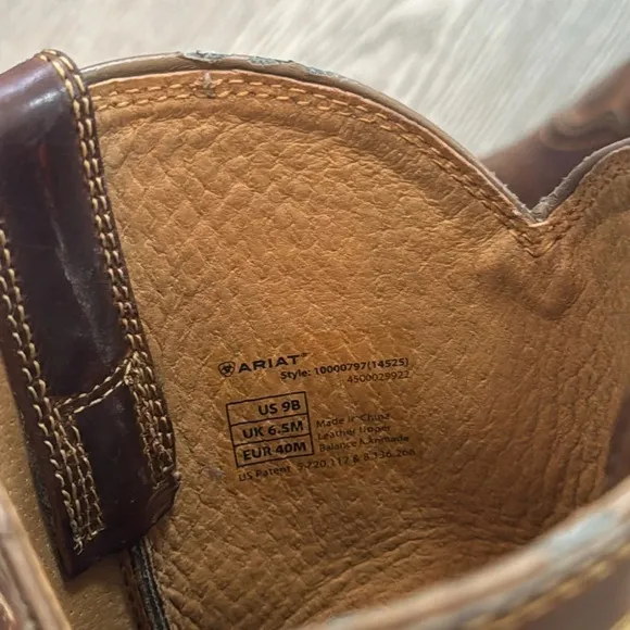 Ariat Men's Heritage Roper Western Boots Round Toe size 9B