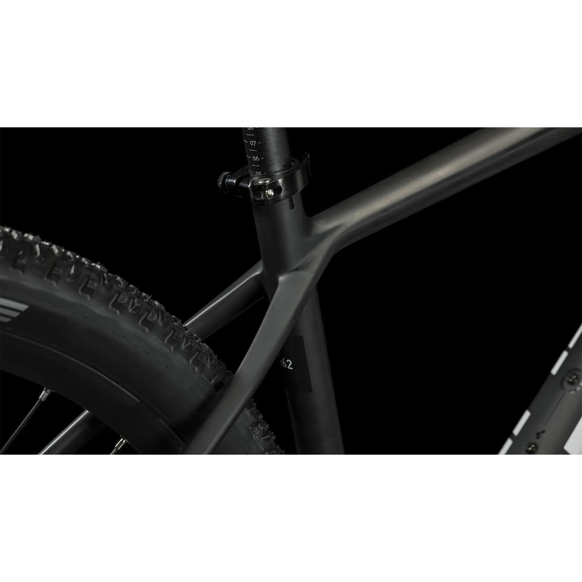 Cube Reaction C:62 One Carbon Mountain Bike 2024 - Carbon & White