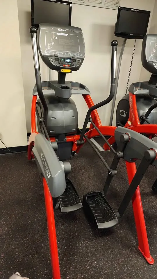 Cybex 625AT Total Body Arc Trainer