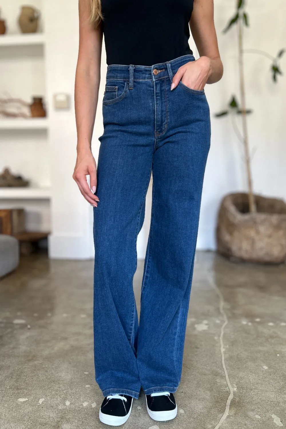Judy Blue High Rise Straight Jeans ONLINE EXCLUSIVE