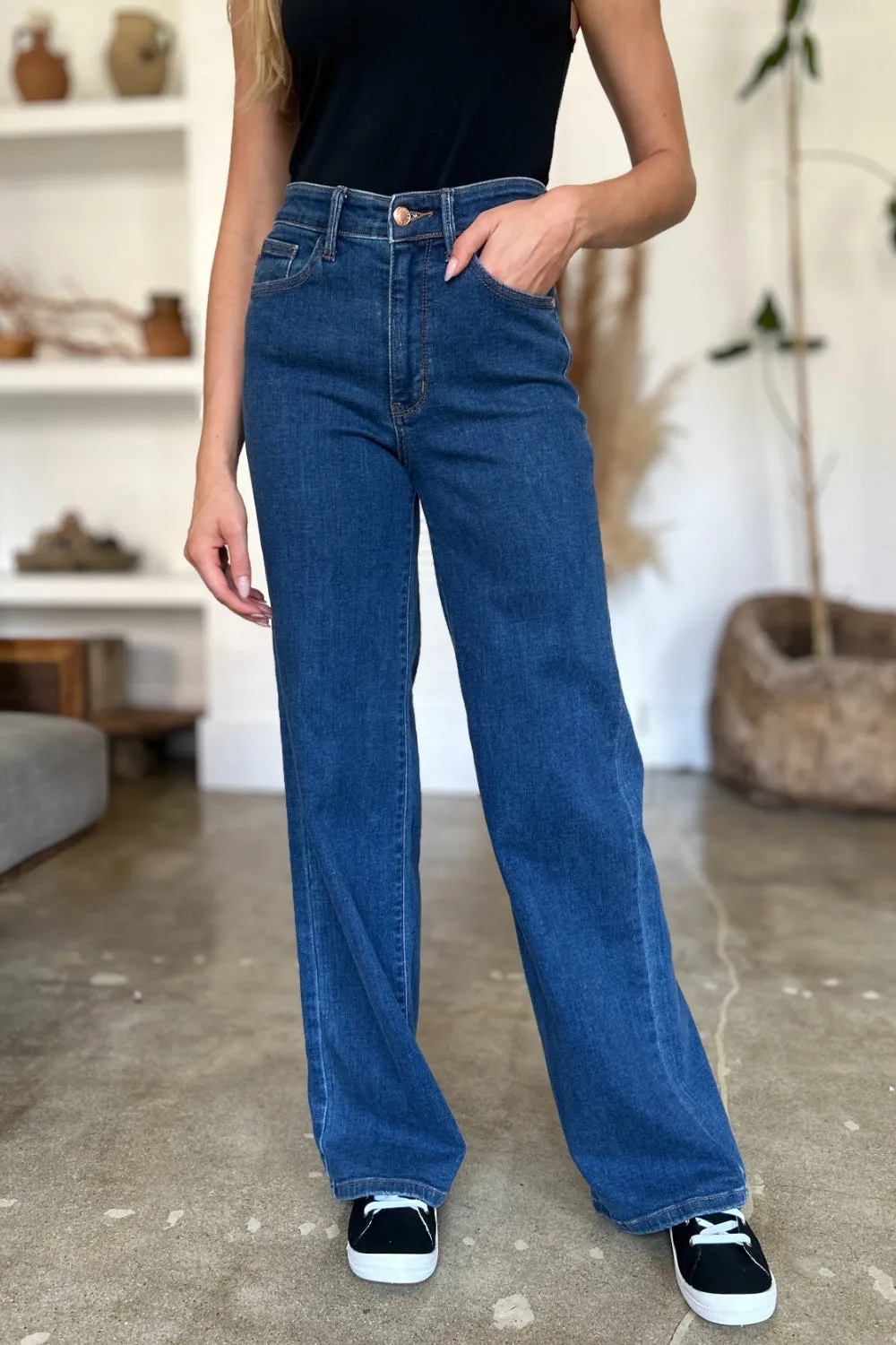 Judy Blue High Rise Straight Jeans ONLINE EXCLUSIVE