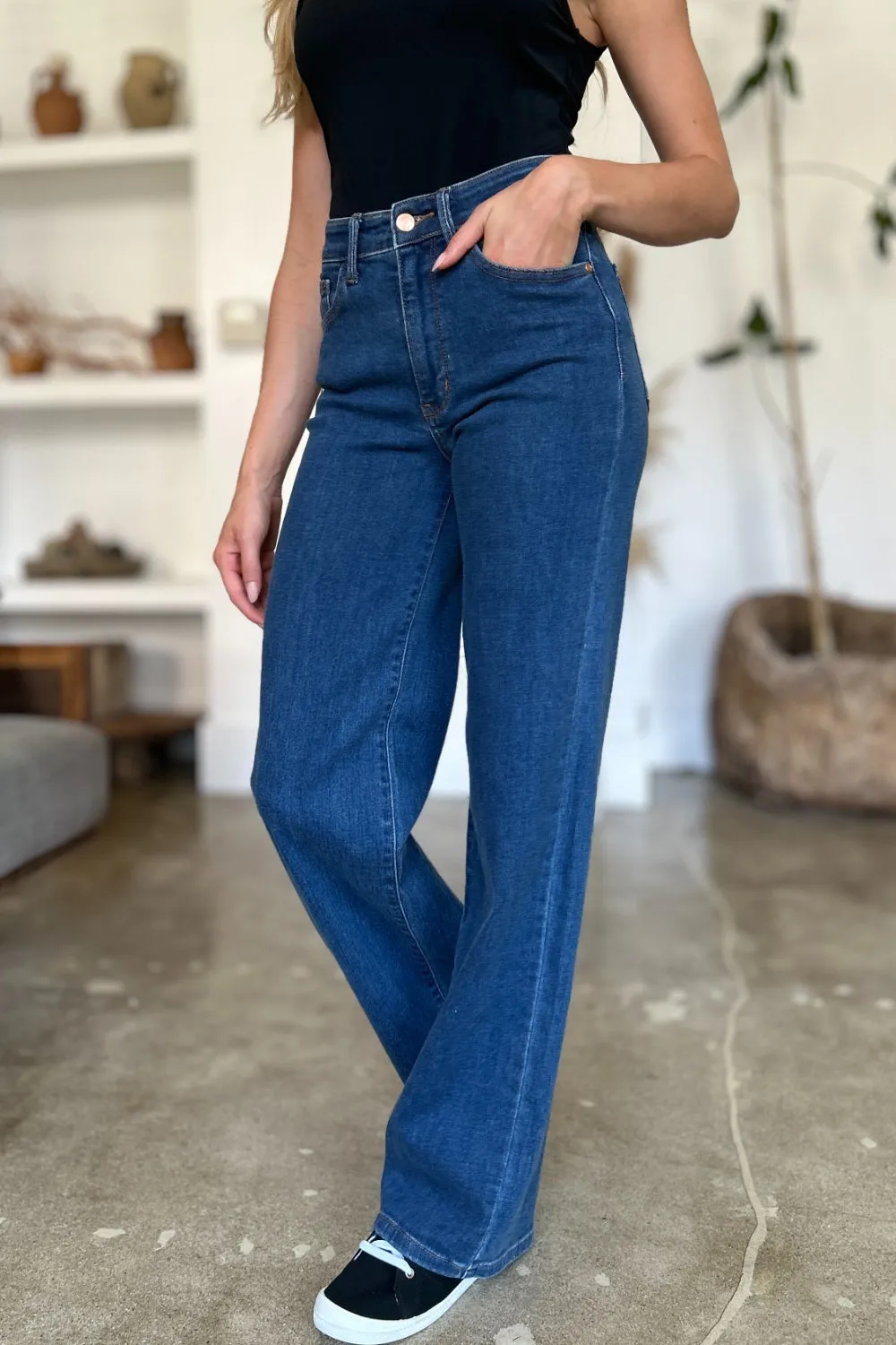 Judy Blue High Rise Straight Jeans ONLINE EXCLUSIVE