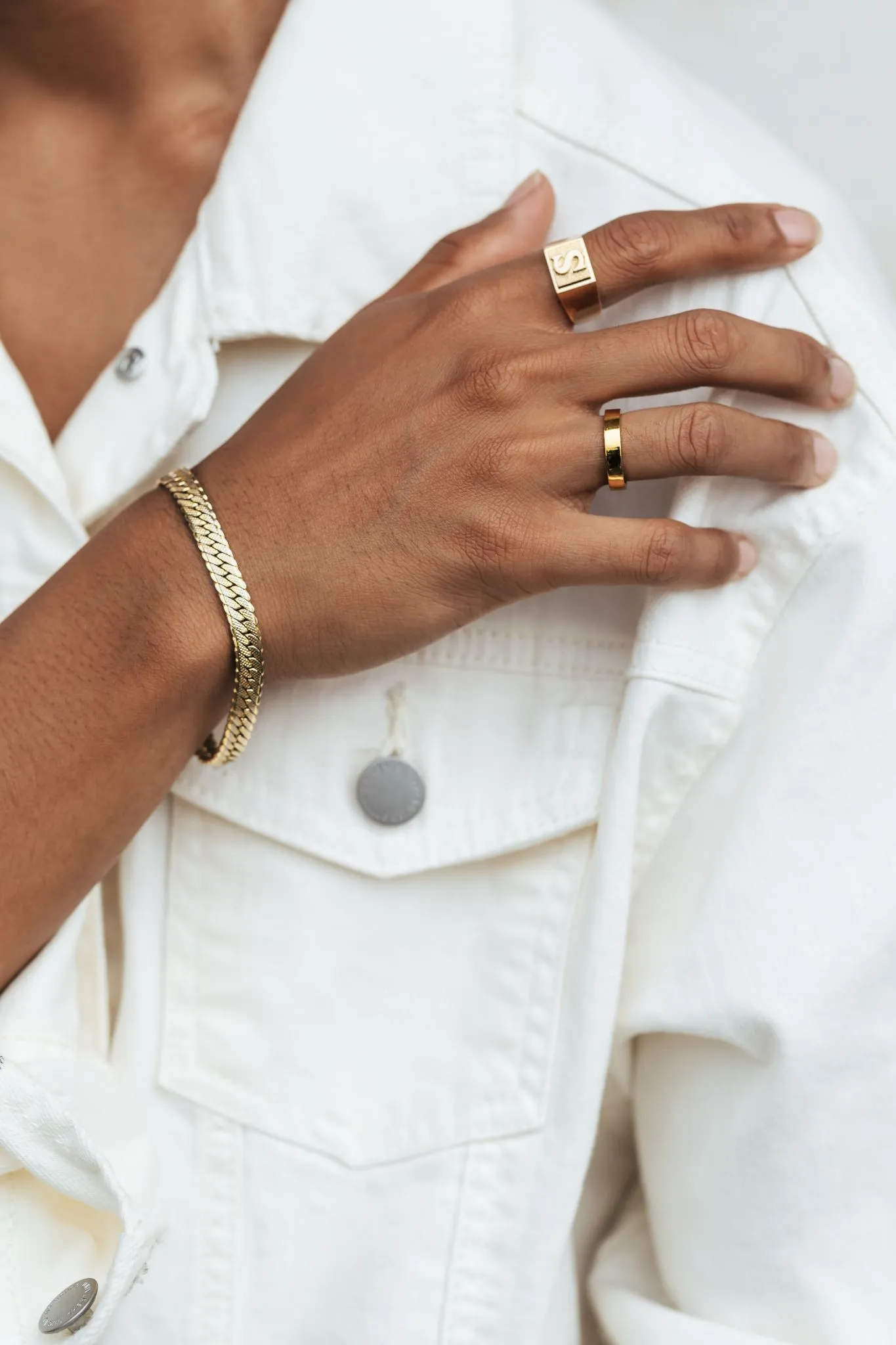 Letter Ring