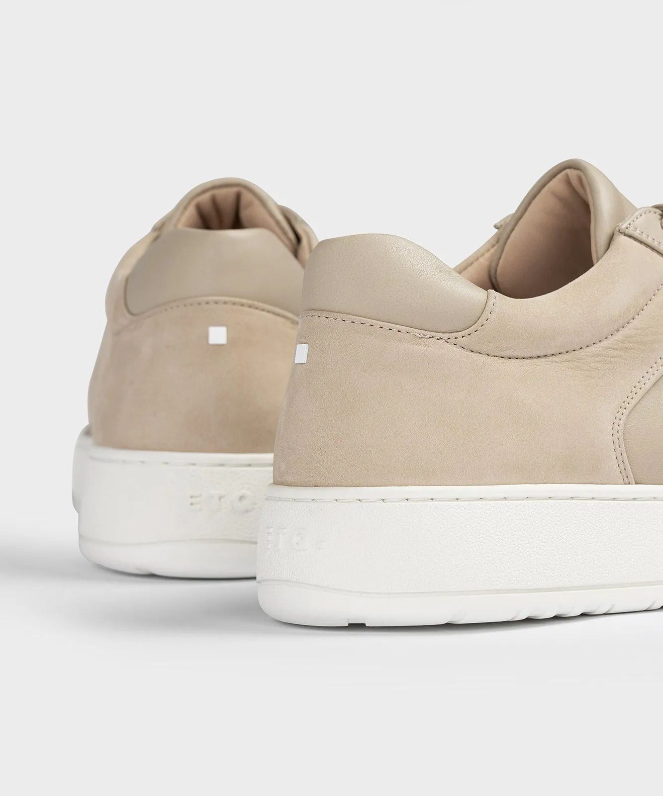 LT 05 Nubuck Sand