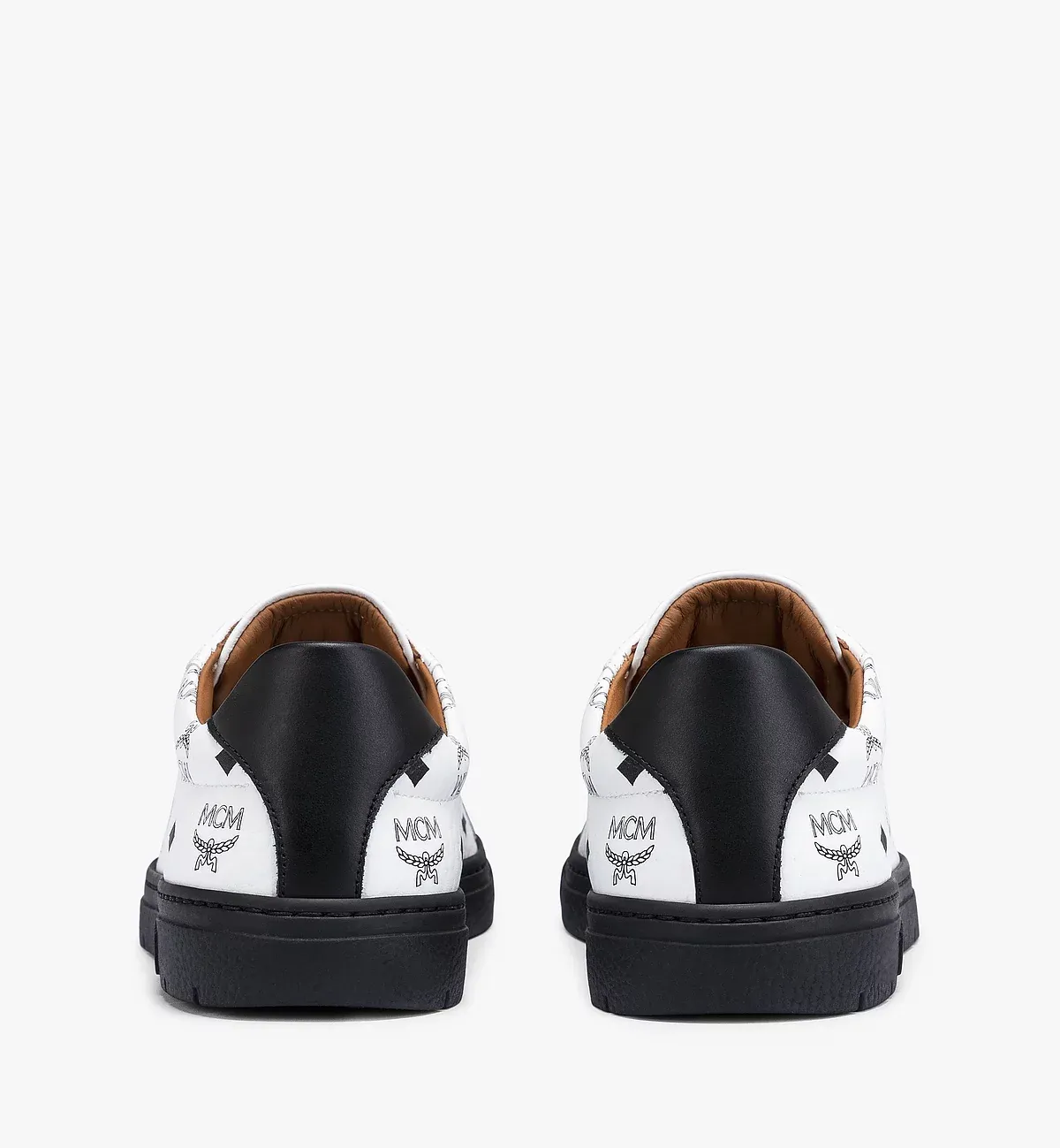 MCM WOMENS COLOR BLOCK LO TERRAIN SNEAKERS IN VISETOS WHITE/BLACK