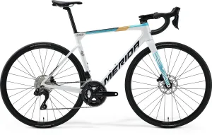 Merida Scultura 6000 Carbon Road Bike 2024 - Team Replica