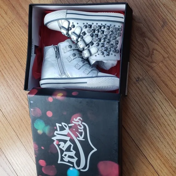 NWT Ash Viper Toddler Sneakers 🤍