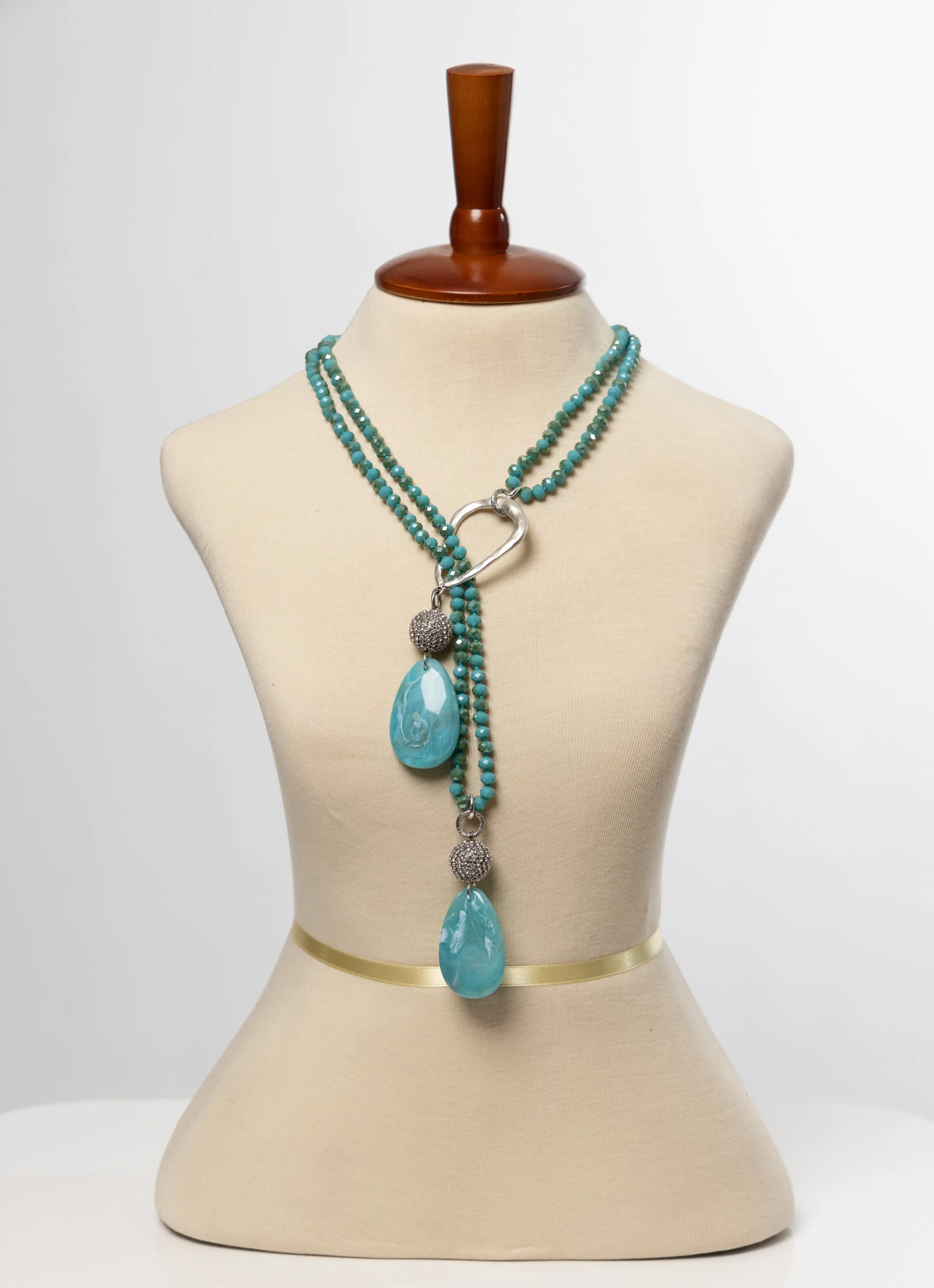 Pretty  Versatile  Turquoise Necklace