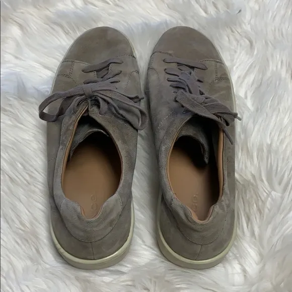 Vince leather sneakers